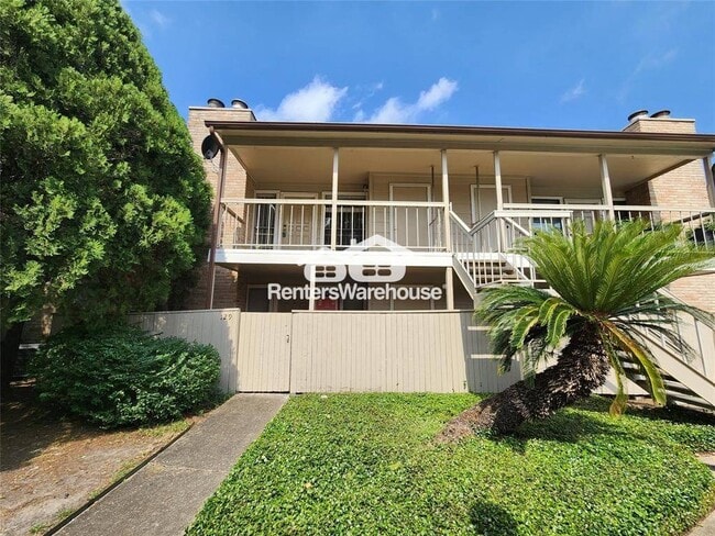 property at 2110 Wilcrest Dr
