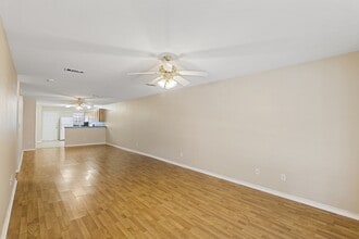 914 Willow Pond St in College Station, TX - Building Photo - Building Photo