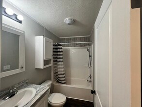 3512 Queens Point Terrace in Lansing, MI - Building Photo - Building Photo