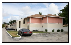 Park Apartments in Pembroke Park, FL - Foto de edificio - Building Photo