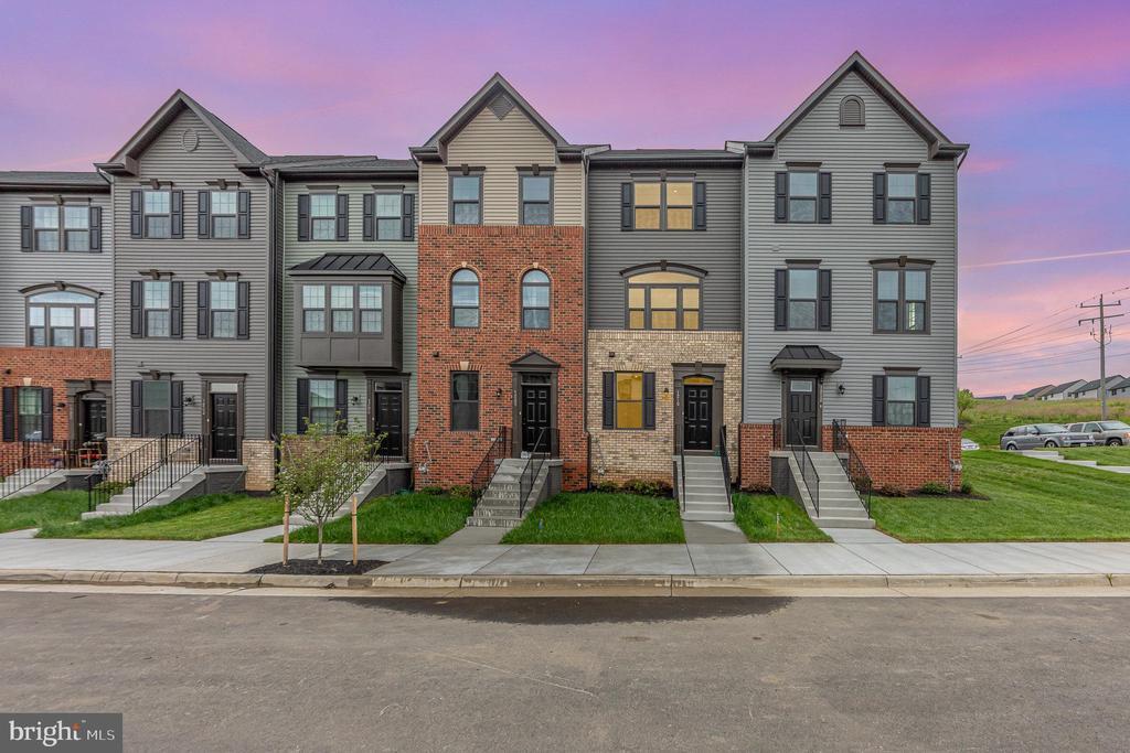 1210 Rampart Dr in Fredericksburg, VA - Building Photo