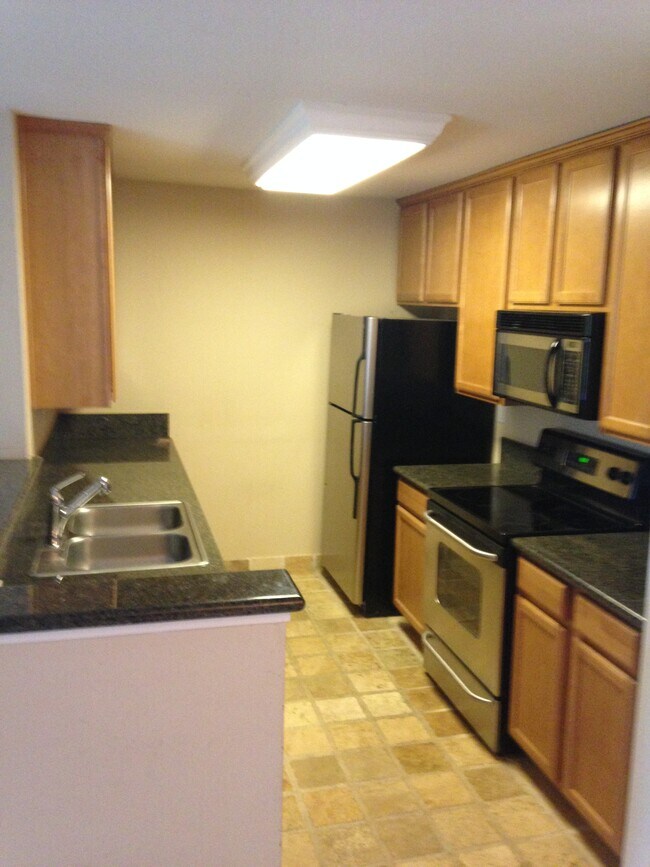 property at 7120 Shoreline Dr