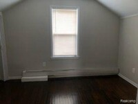 654 E Granet Ave photo'