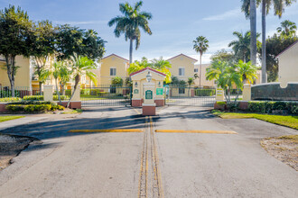 Shamrock Kendall in Miami, FL - Building Photo - Building Photo