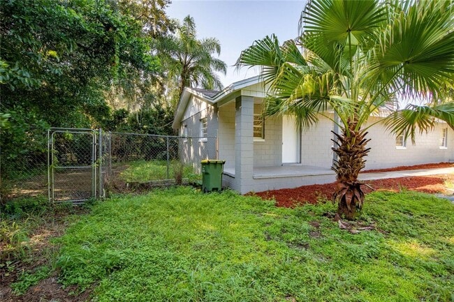 1118 Tuskegee St in Leesburg, FL - Building Photo - Building Photo