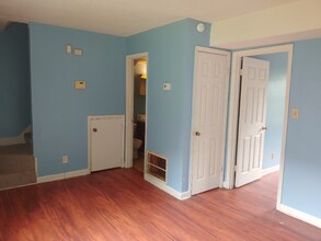 132 Oakmont Dr in Greenville, NC - Building Photo - Building Photo