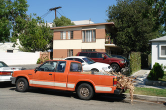 110 S Belmont St in Glendale, CA - Building Photo - Building Photo