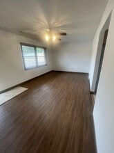 103 Farm Ln, Unit Duplex 103 in Aliquippa, PA - Foto de edificio - Building Photo