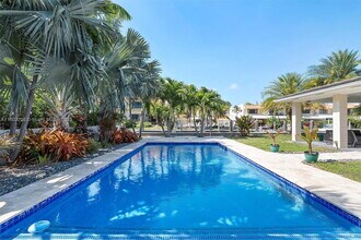 1481 NE 104th St in Miami Shores, FL - Building Photo - Building Photo