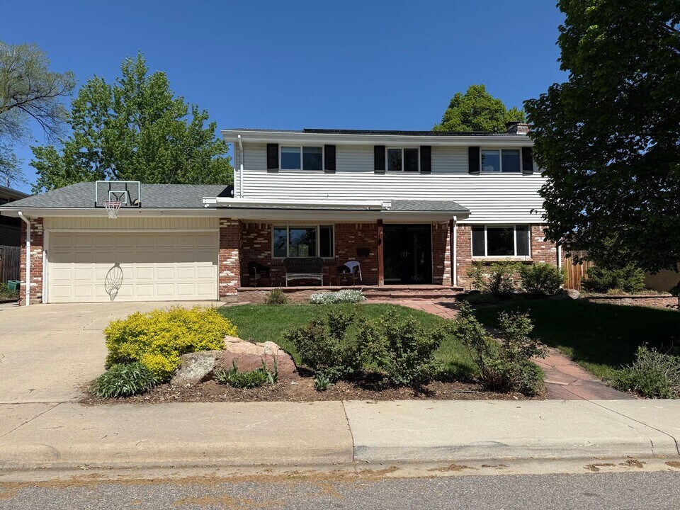 1077 Albion Wy in Boulder, CO - Building Photo