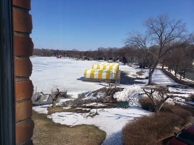 5400 Three Points Blvd photo'