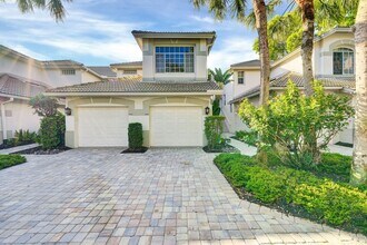 27031 Lake Harbor Ct in Bonita Springs, FL - Building Photo - Building Photo