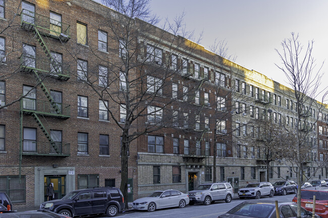 1386 Ogden Ave in Bronx, NY - Building Photo - Building Photo
