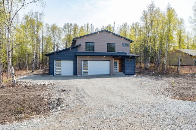 7203 N Paw St in Wasilla, AK - Building Photo - Building Photo