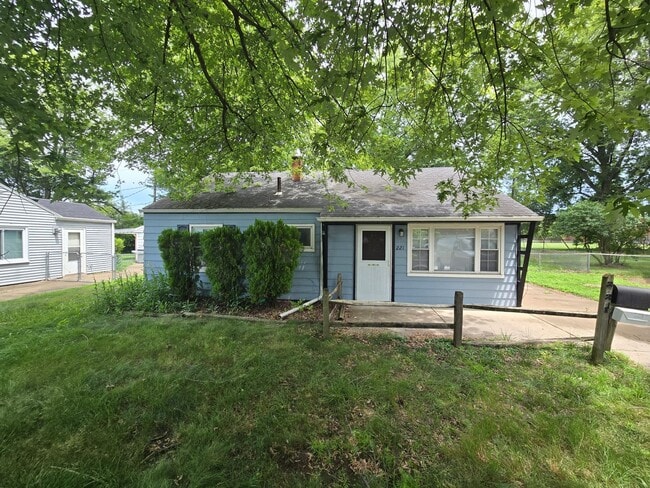 property at 221 Melamad Ct