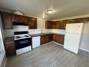 407 SW William Ave-Unit -407 in Chehalis, WA - Building Photo - Building Photo