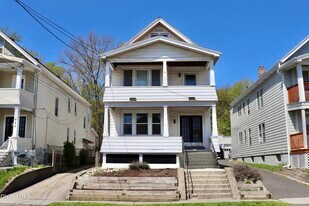 628 N Pearl St in Albany, NY - Building Photo