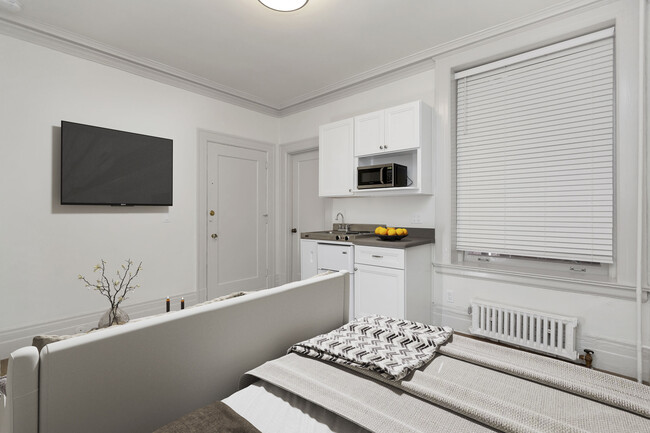 1369 Hyde in San Francisco, CA - Building Photo - Building Photo