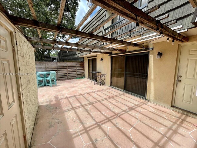 1132 11th Terrace in Palm Beach Gardens, FL - Building Photo - Building Photo