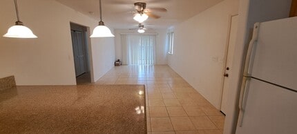 651 Ponahawai St in Hilo, HI - Building Photo - Building Photo