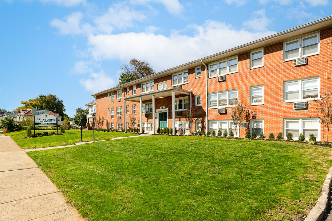 Stiles Arms in Elizabeth, NJ - Foto de edificio