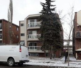 1826 11th Ave SW in Calgary, AB - Building Photo - Building Photo