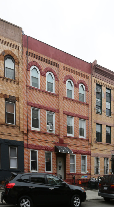 248 Stanhope St in Brooklyn, NY - Building Photo