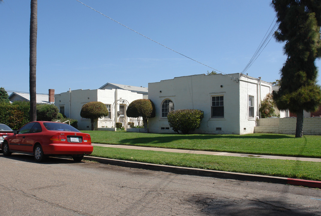 329 Del Mar Ave in Chula Vista, CA - Foto de edificio