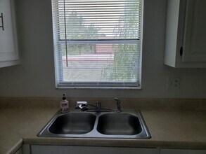 235 Lake Dora Dr in West Palm Beach, FL - Building Photo - Building Photo