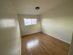 9601 Woodman Ave in Los Angeles, CA - Building Photo - Building Photo