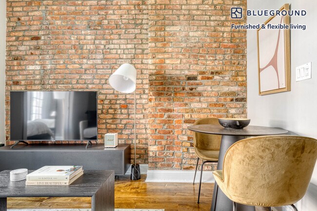 42 Avenue B in New York, NY - Building Photo - Building Photo