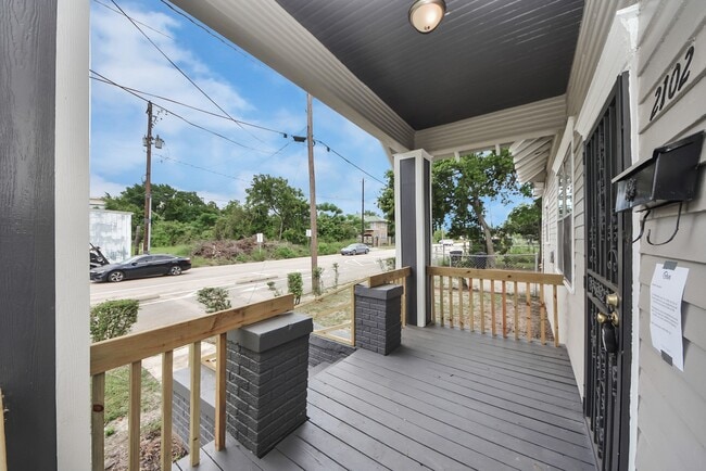 property at 2102 Gray St