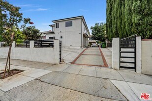 4421 Prospect Ave in Los Angeles, CA - Building Photo