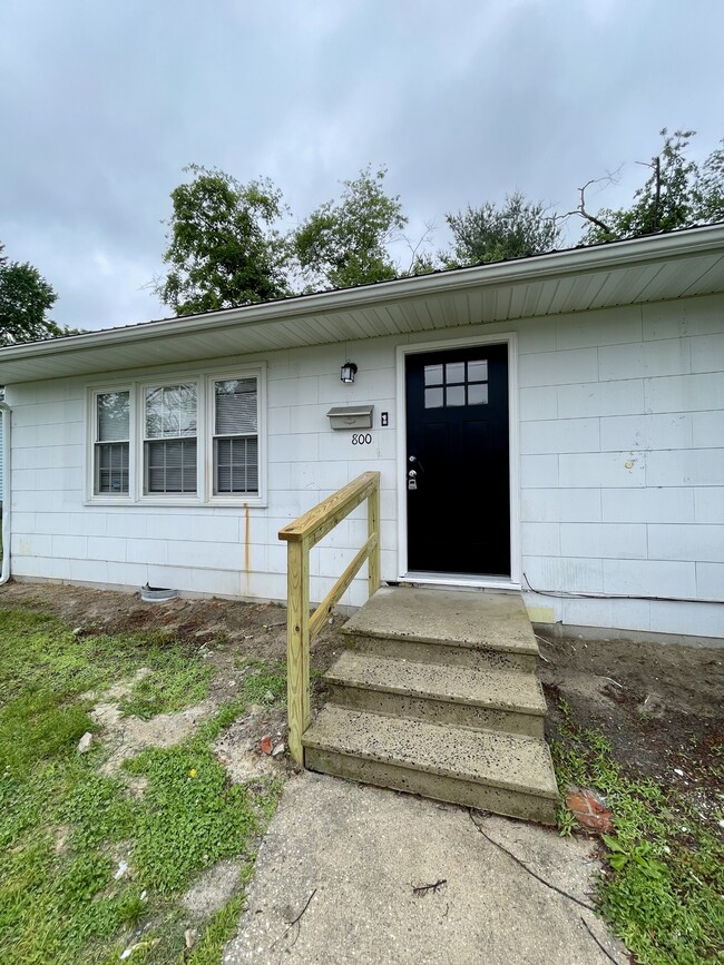 property at 800 Priscilla St