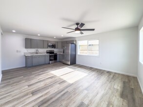 384 S Mokapu St in Kahului, HI - Building Photo - Building Photo