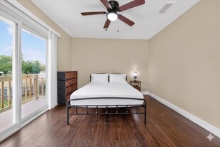 2 Sweetbay Ln in Orlando, FL - Building Photo