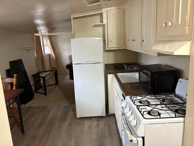 103 E Steuben St, Unit 202