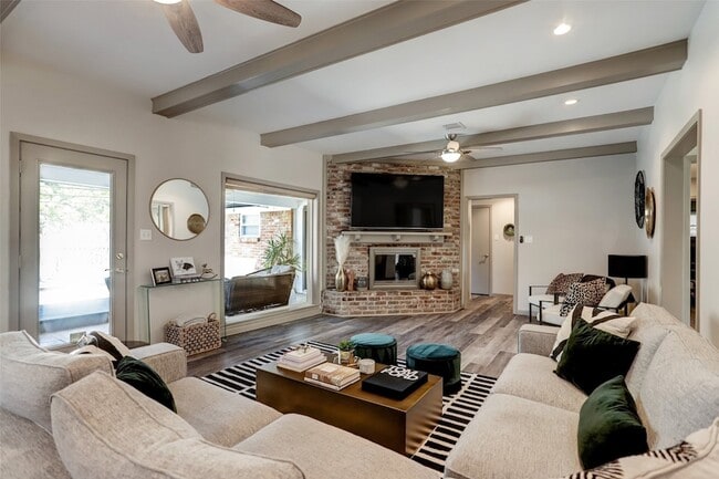 property at 5138 Rutherglenn Dr
