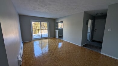 434 Hazel St in Waterloo, ON - Building Photo - Building Photo