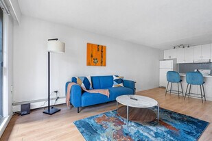 1855 W 2nd Ave, Unit SI ID1051865P in Vancouver, BC - Building Photo