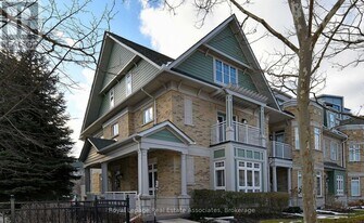 100 Compass Way in Mississauga, ON - Building Photo
