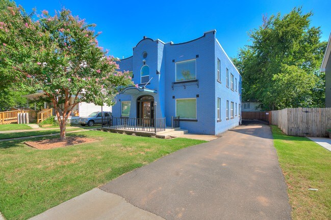 1308 NW 16th St-Unit -1 in Oklahoma City, OK - Foto de edificio - Building Photo