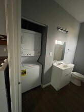 1342 Berry Blvd in Louisville, KY - Building Photo - Building Photo