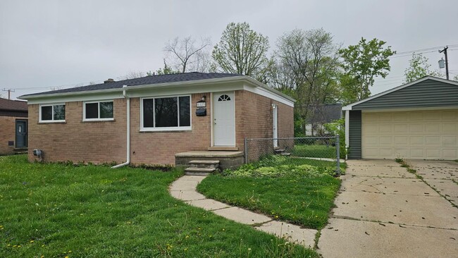 property at 1223 Deering St
