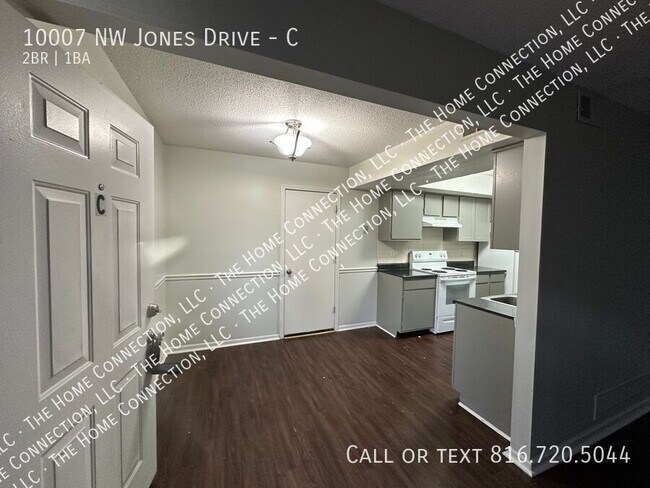 10007 NW Jones Dr in Kansas City, MO - Building Photo - Building Photo