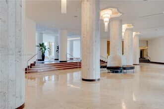 5161 Collins Ave, Unit 516 in Miami Beach, FL - Building Photo - Building Photo