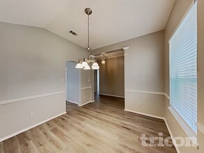 8605 Autumn Creek Trail in Fort Worth, TX - Foto de edificio - Building Photo