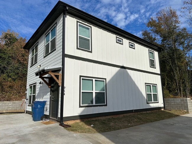 property at 954 Dr Martin Luther King Jr Pkwy