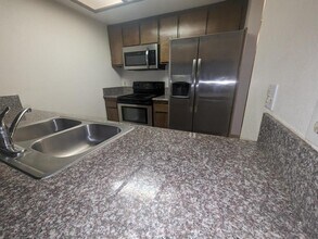 7845 Golfcrest Dr in San Diego, CA - Building Photo - Building Photo