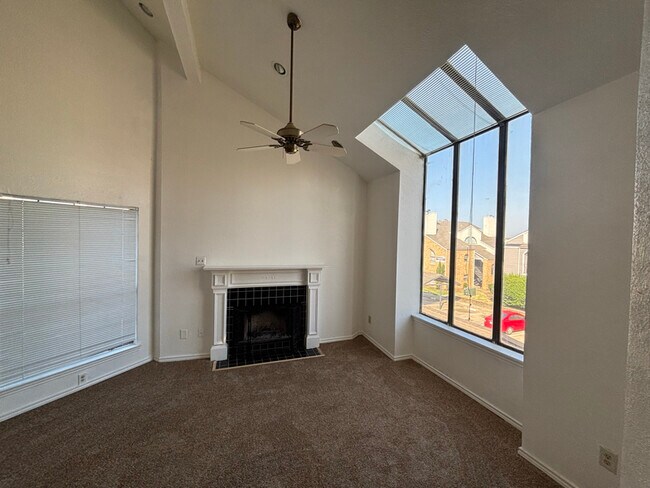 4719 N Galloway Ave in Mesquite, TX - Building Photo - Building Photo